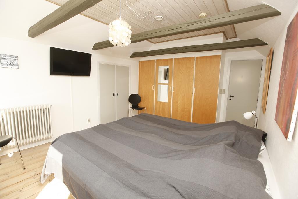 Апартаменты Loftgard Bed And Bath Ovtrup Номер фото